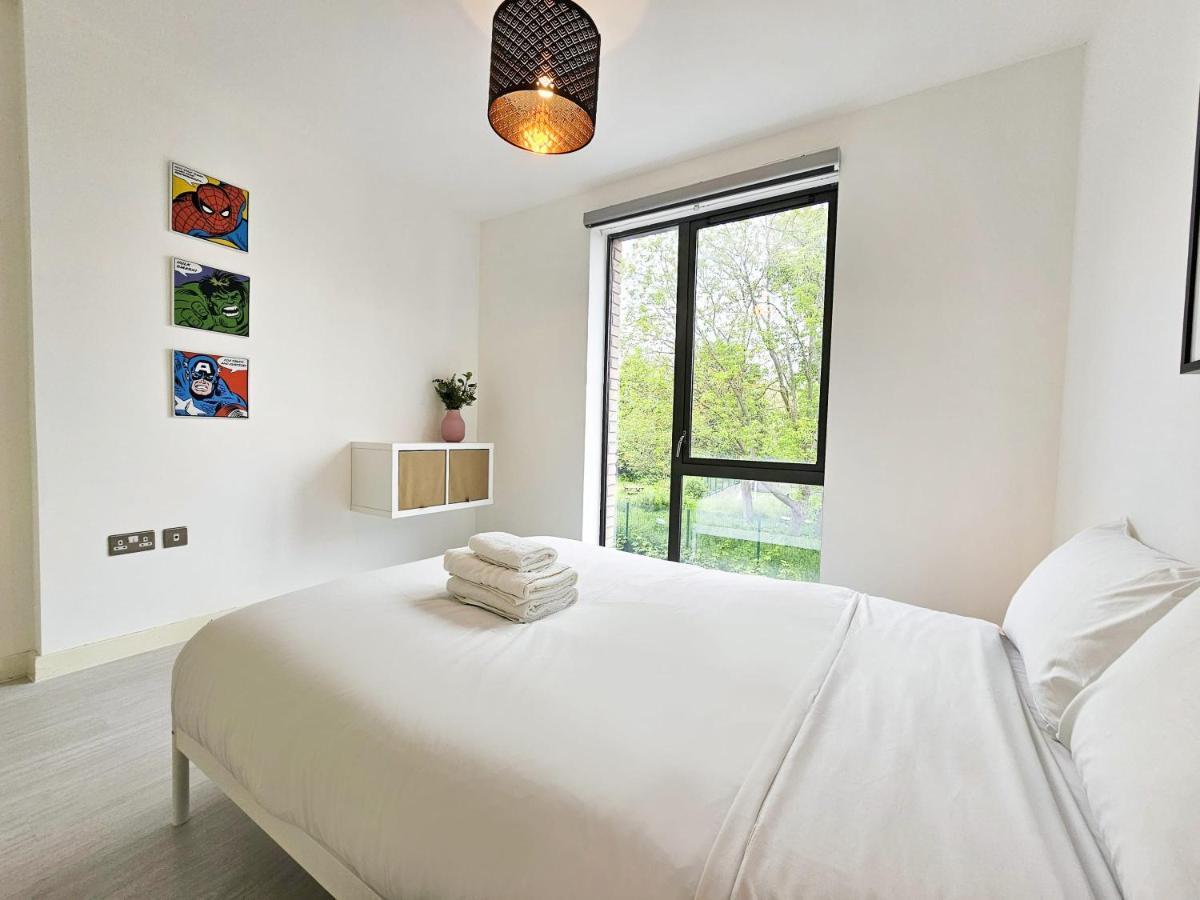 Centrally Located Spacious Flat Near Canary Wharf Лондон Экстерьер фото